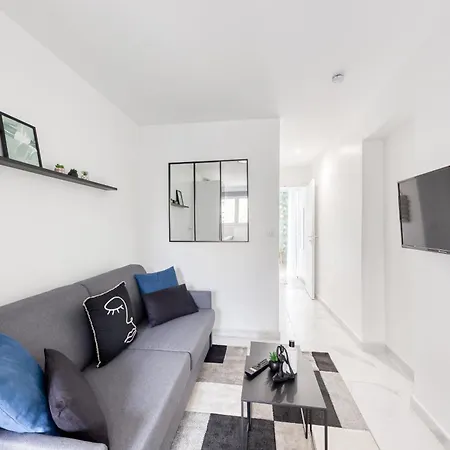 - 4 Personnes - Parking Prive - Metro 7 - Rer B Apartment *